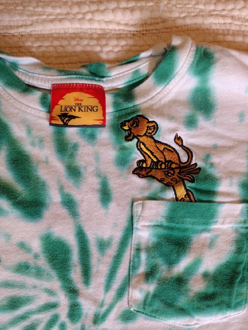 Kids Disney Green Tie-Dye Lion King Pocket Tee - Animal Kingdom Lodge - Picture 2 of 4